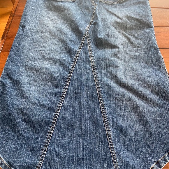 Unique Womens Jean Skirt by MUDD - Size 14 (pictures do not do it justice) - Picture 4 of 10